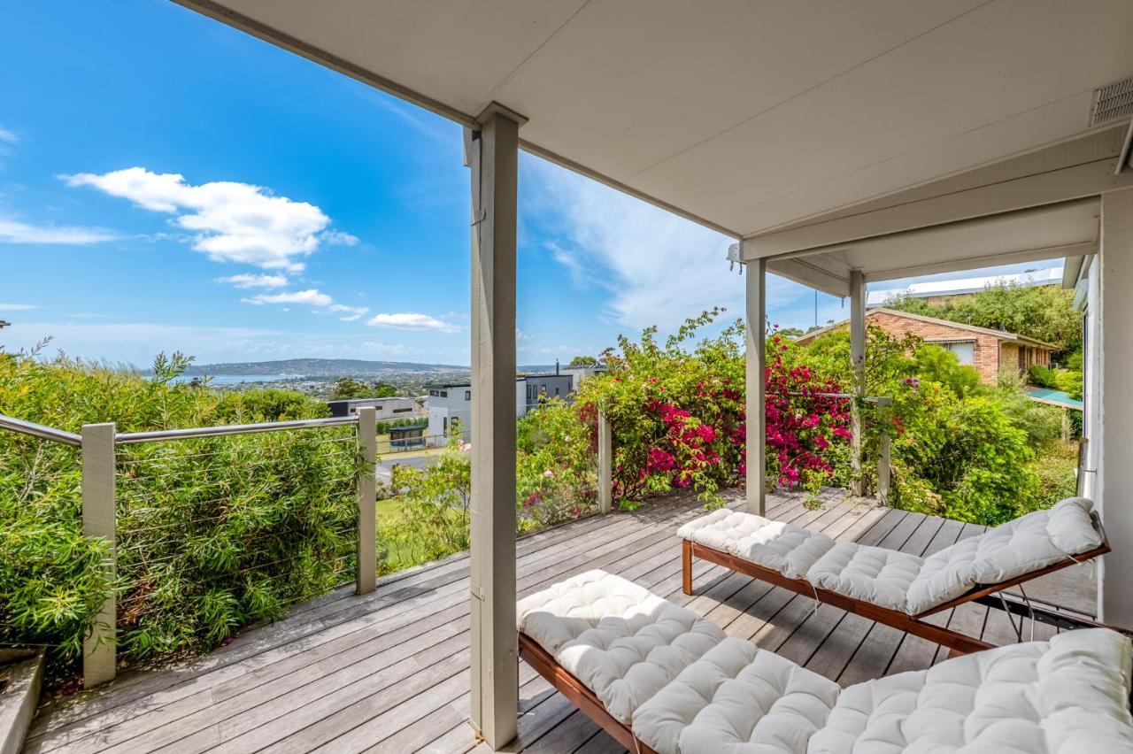 Spacious Home With Ocean Views Dromana Esterno foto